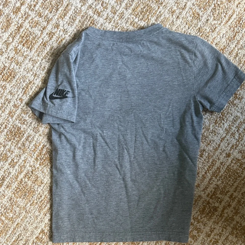 Nike Kids Charcoal Graphic Tee